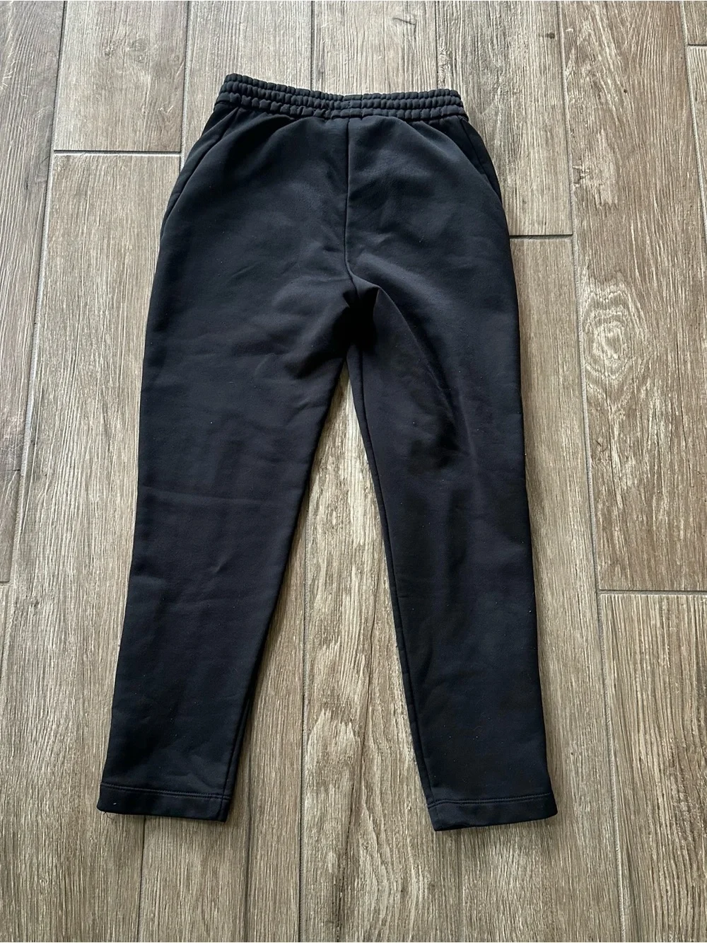 Boys Jordan Black Joggers with White Jumpman Logo  size M(10-12 YRS)